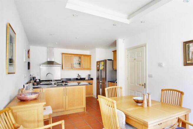 Dining to Kitchen 2.jpg