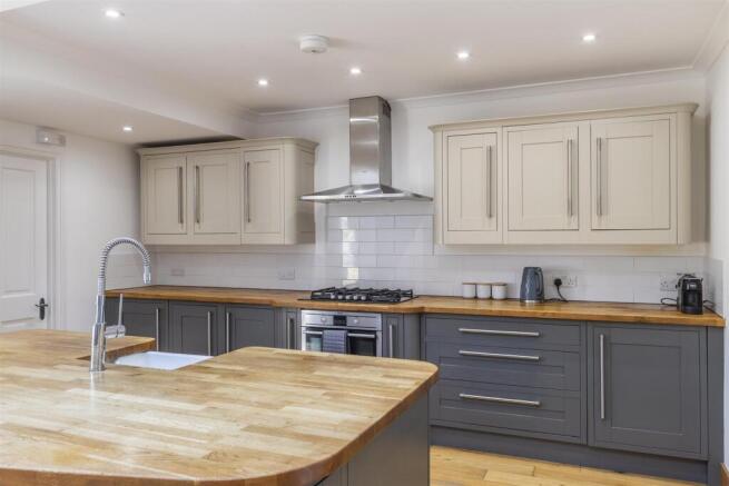 Breakfast Room / Kitchen