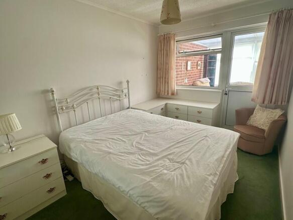 Gunville Crescent, Bournemouth – další