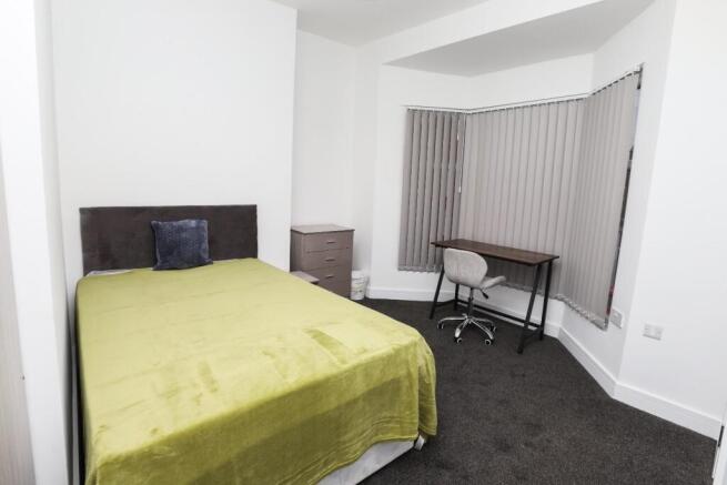 5 bed End of Terrace to rent Image 12