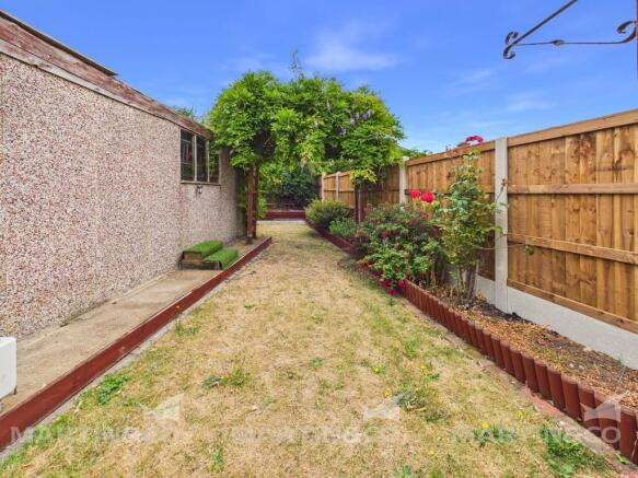 3 bed Semi-Detached for sale Image 11
