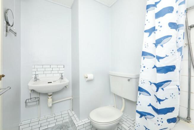 1 bed Flat for sale Image 6