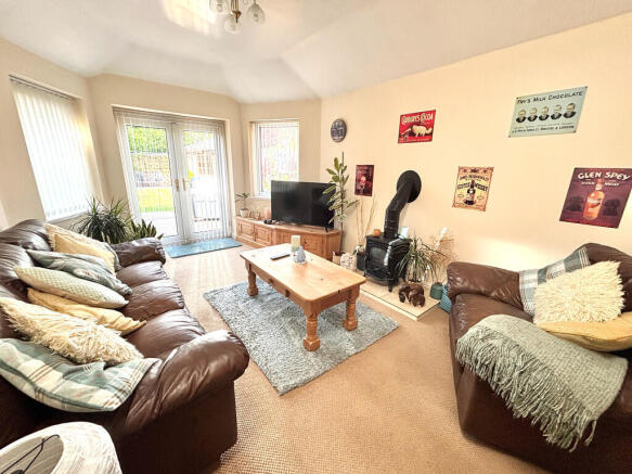 4 bed Detached for sale Image 7