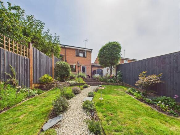 CAM02136G0-PR0459-STILL012