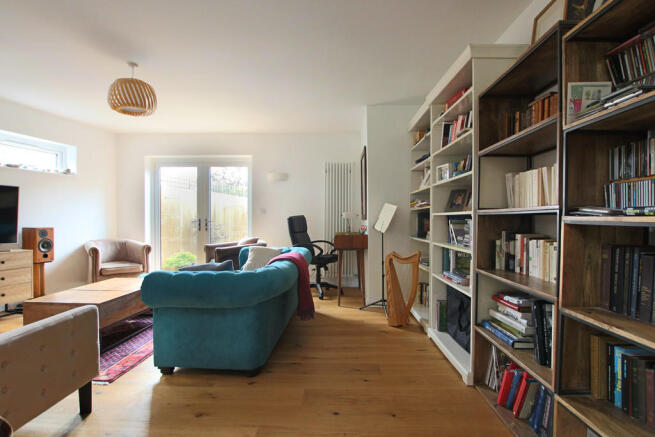 Photo 12