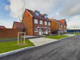 3, Spruce Hill Brook, Horsham RH12 0DY