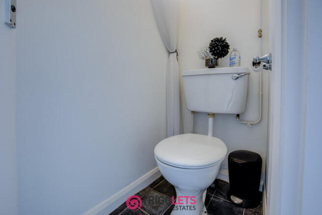 3 bed Semi-Detached for sale Image 9