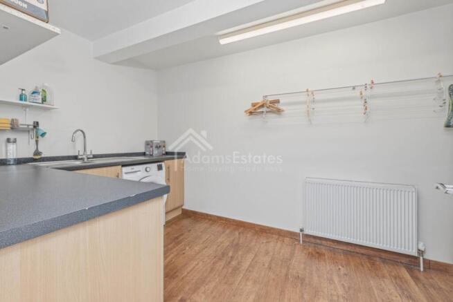 4 bed Detached for sale Image 6