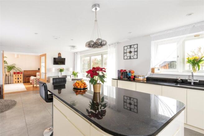 Kitchen/Dining