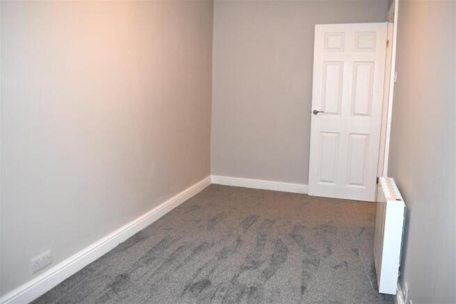 2 bed Flat to rent Image 7