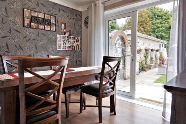 Dining Room/Bedroom