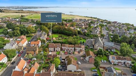 Glovers Court, Kinghorn