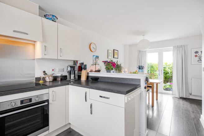 35 Kitchen Dining Room.JPG
