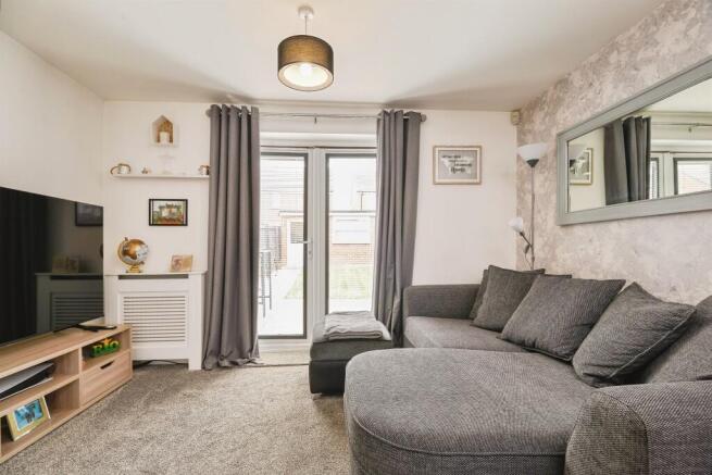 3 bed Terraced for sale Image 6