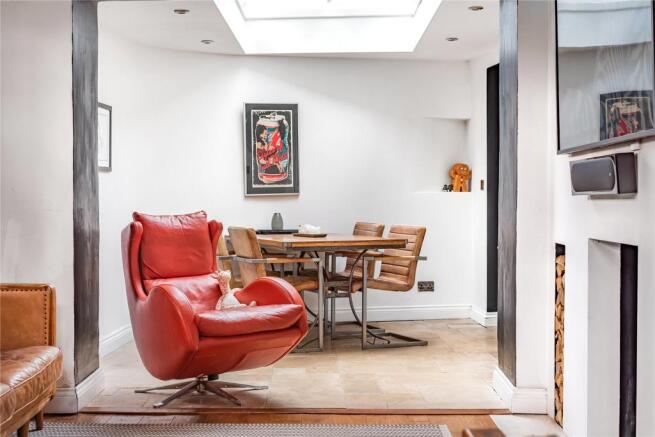 Sitting/Dining Room