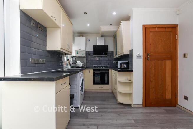 Kitchen/Dining Area