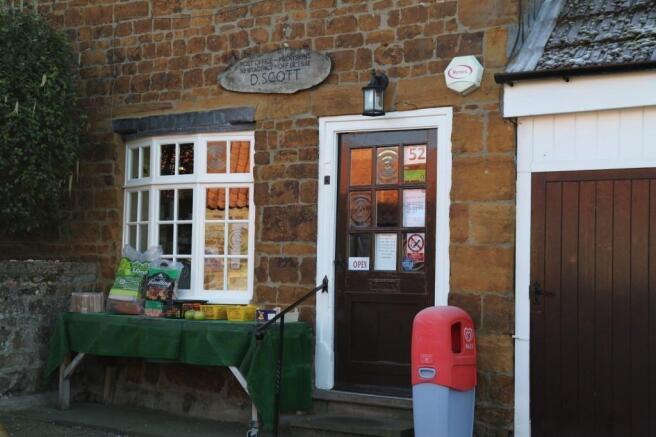 Post office/store