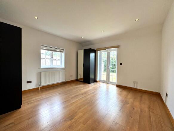 House in Reigate - View 5