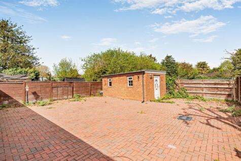 Wheatsheaf Lane, Staines-Upon-Thames