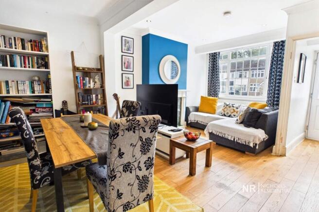 Lounge/Dining Room