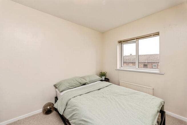 3 bed Semi-Detached for sale Image 5