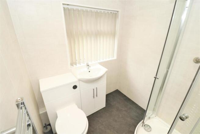 Shower Room 3.JPG