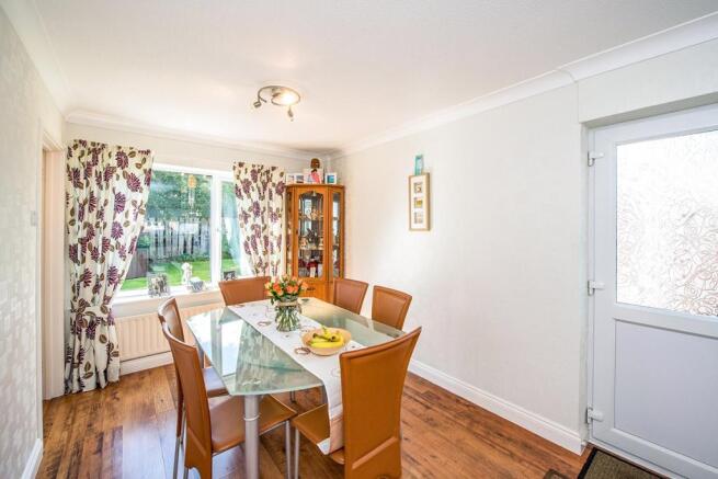 Kitchen / Dining Roo