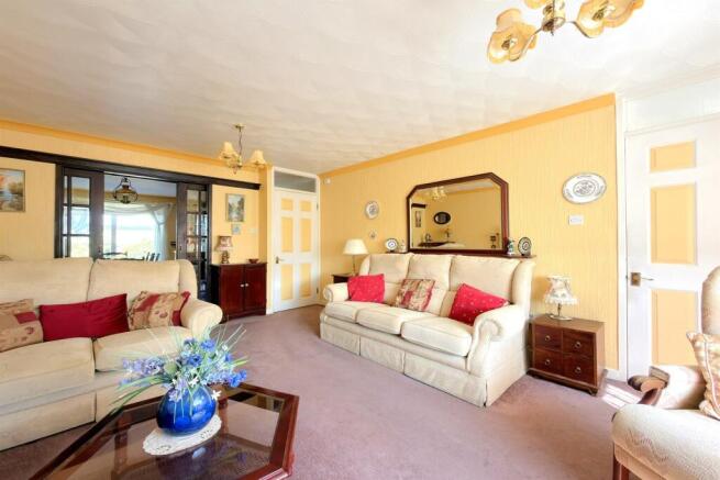 2 bed Bungalow for sale Image 5