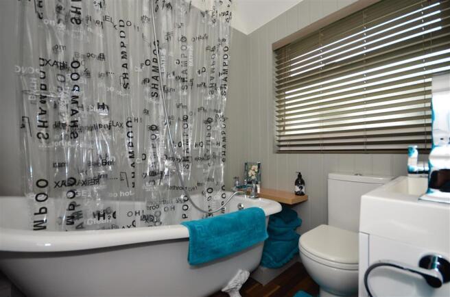 En-Suite Bathroom