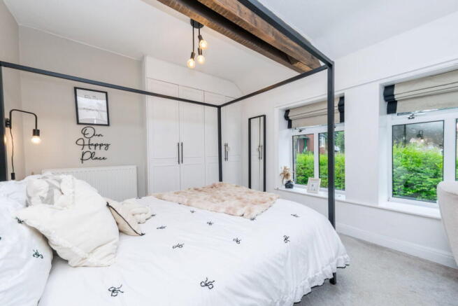 3 bed Terraced for sale Image 9