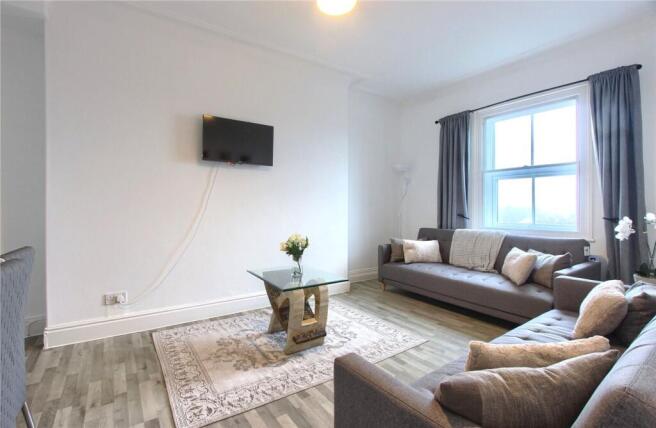 2 bed Apartment for sale Image 2