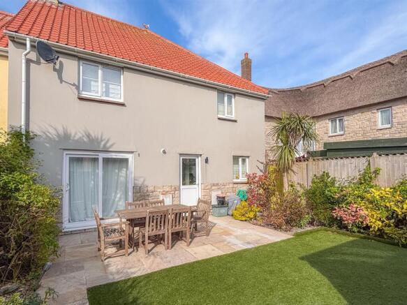 Rear Garden (1).JPG
