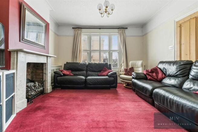 Selsdon Road 33 MV-1.jpg