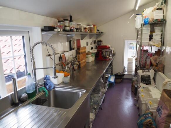 1 bed House for sale Image 7