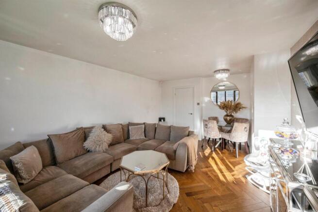3 bed Detached Bungalow for sale Image 5