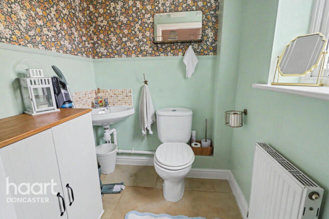 3 bed Terraced for sale Image 6