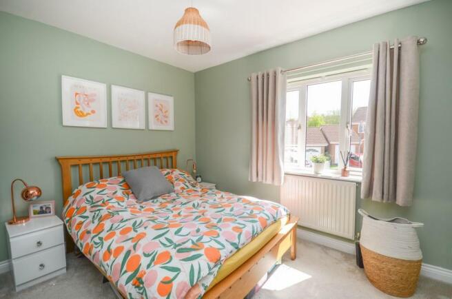 Bedroom 1.jpg