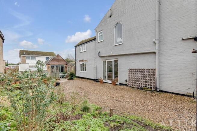 Attik 9 St Johns Road, Bungay NR35, 1DH (39).jpg
