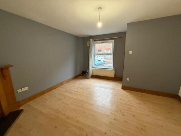 3 bed Terraced to rent Image 10