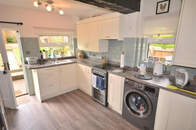 Kitchen.JPG