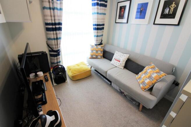 Photo 9