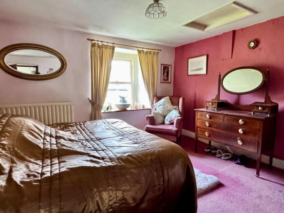3 bed Detached for sale Image 9