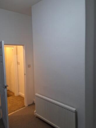 3 bed Terraced to rent Image 12