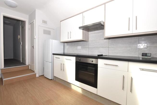 Kitchen 3.JPG