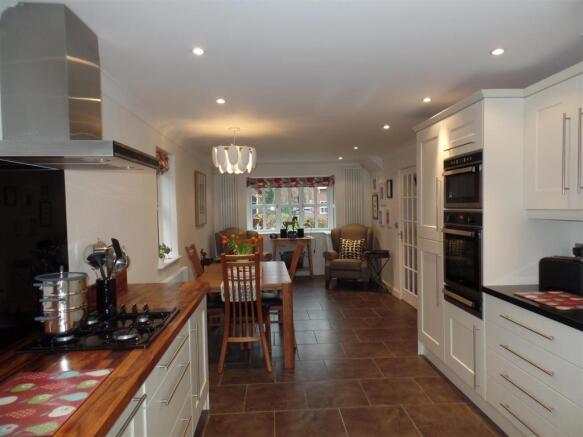 Dining Kitchen