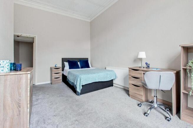 4 bed House to rent Image 7