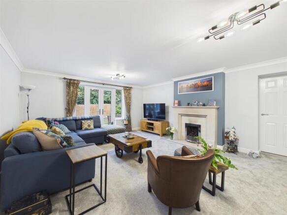Spacious Lounge
