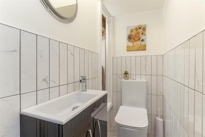 3 bed Town House for sale Image 8