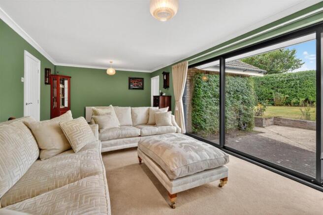 3 bed Detached Bungalow for sale Image 6