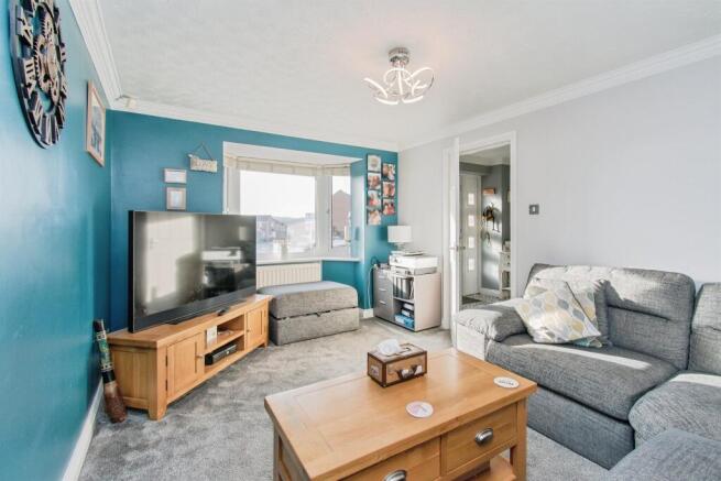 4 bed Detached for sale Image 5